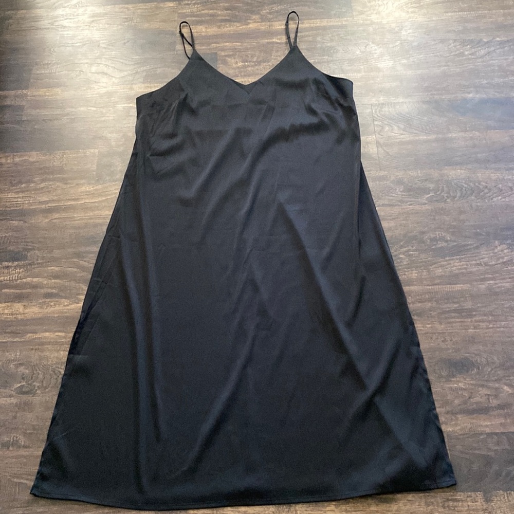Satin Slit Midi Dress - Black
